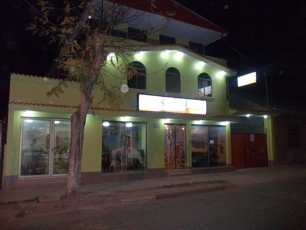 Hotel Esmeralda فالينار المظهر الخارجي الصورة